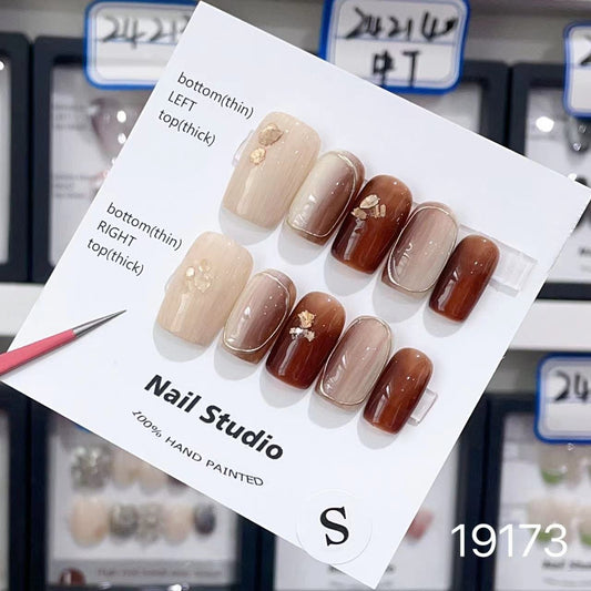 19173#Two-color gradient center square