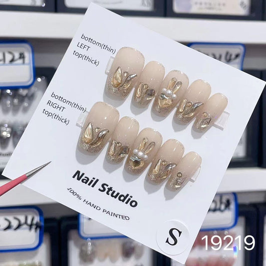 19219#Short T Golden Bunny