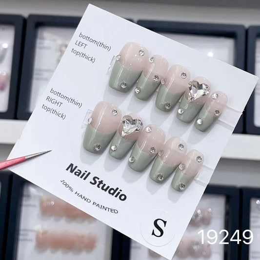 19249#Short French Heart