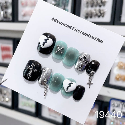 19440#Midnight Heartbreak