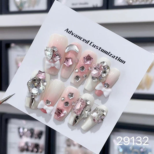 29132#Girls with diamonds