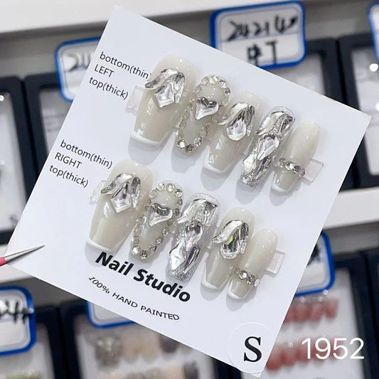 1952# White Diamond