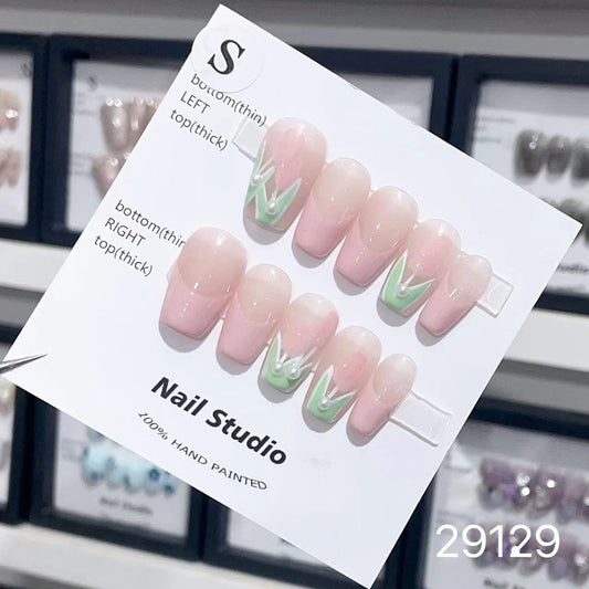 29129#French Tulip Short T